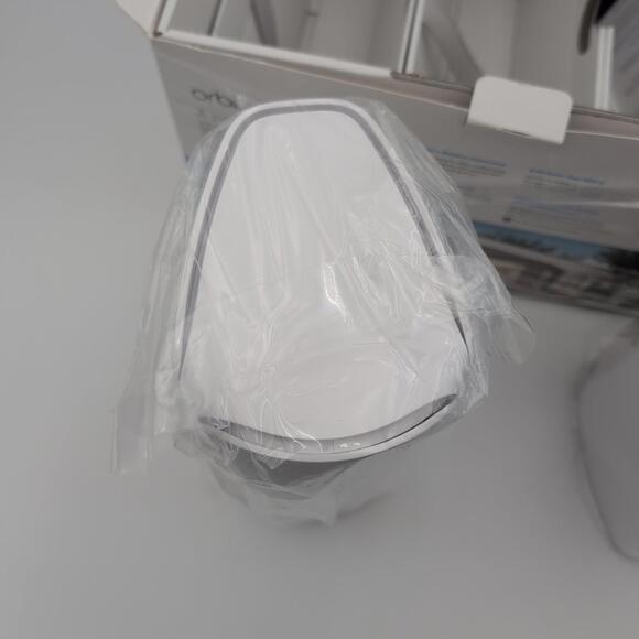 Netgear Orbi 770 Series Tri-band Mesh Wi-Fi 7 - Satellite RBE770 & Router RBE771 - Picture 14 of 15